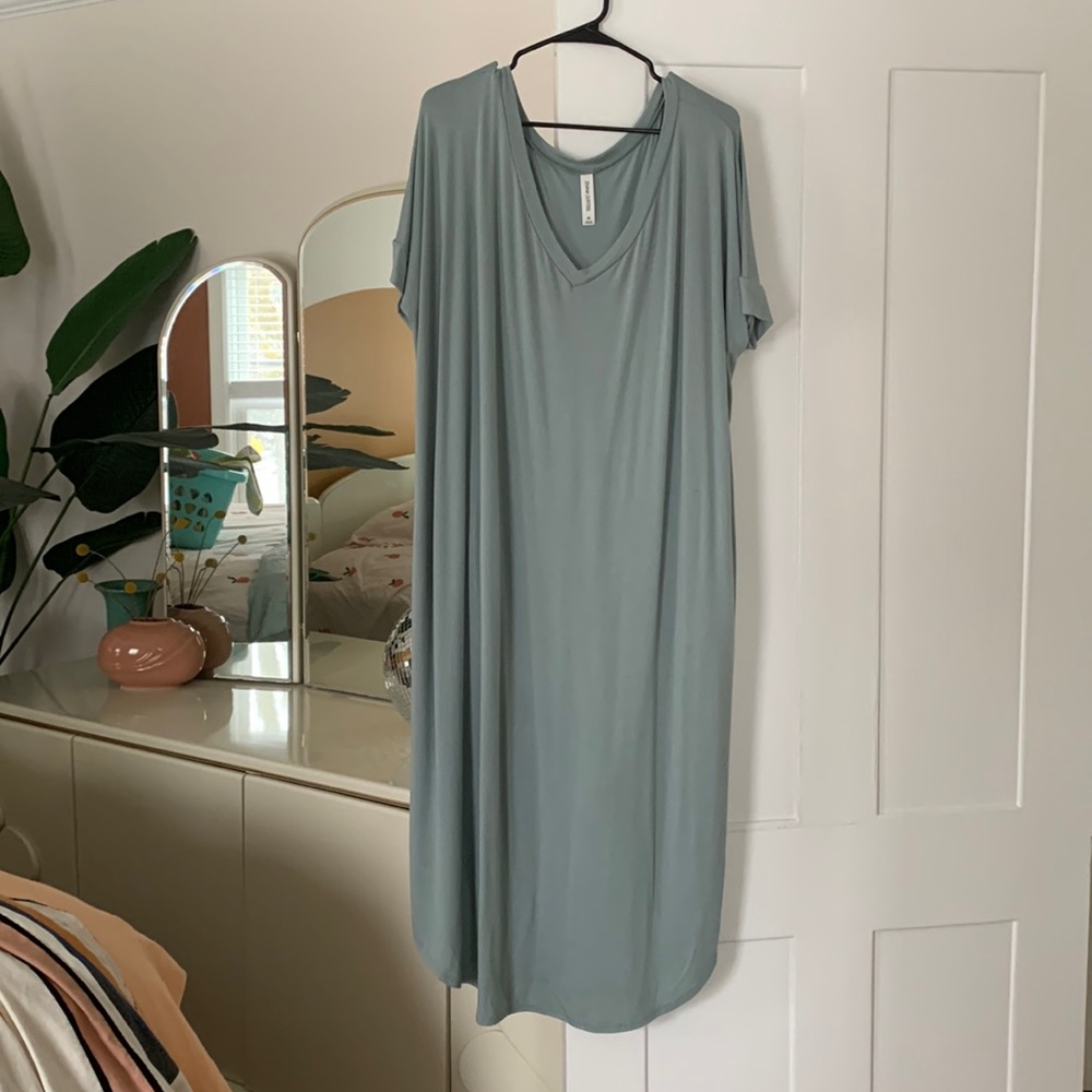 Seafoam green maxi dress 2X